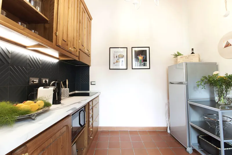 Equipped kitchen in the Florence apartment